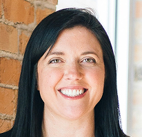 Retrato principal da Sophie Hartwell no apoio ao cliente da equipa de serviço
